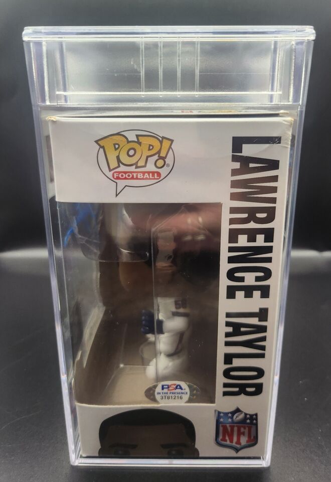 Funko NFL NY Giants Lawrence Taylor #79 Toys 'R Us Exclusive Signed Encapsulated