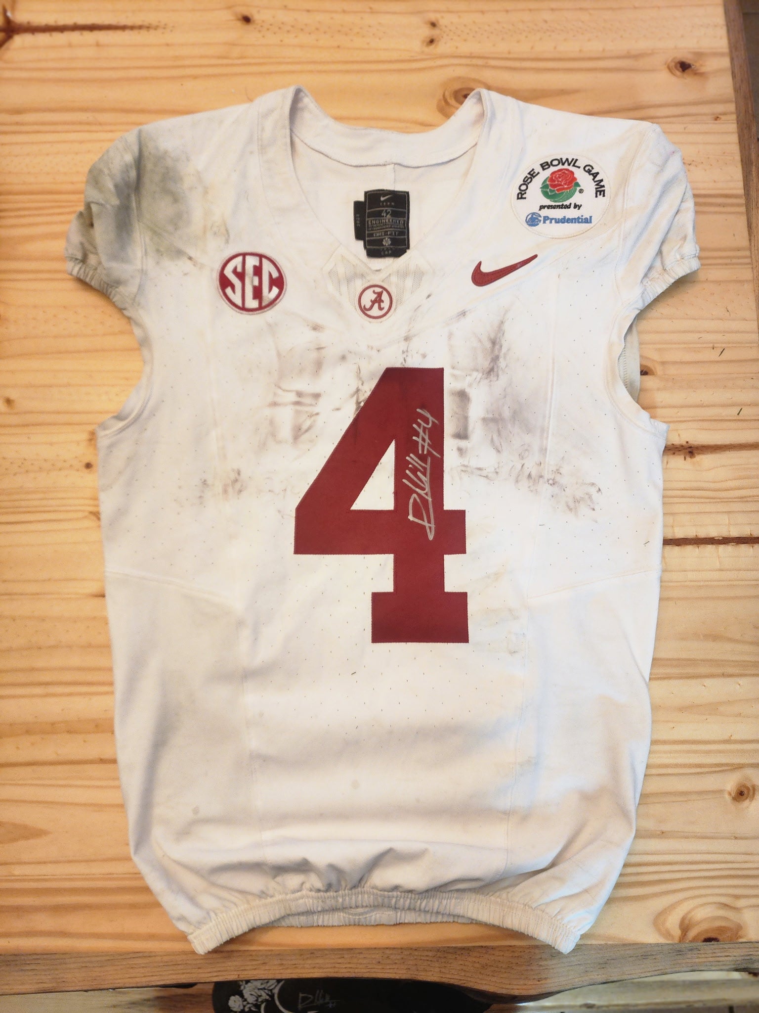 Daniel Hill game-used Rose Bowl jersey, signed with JSA COA full letter